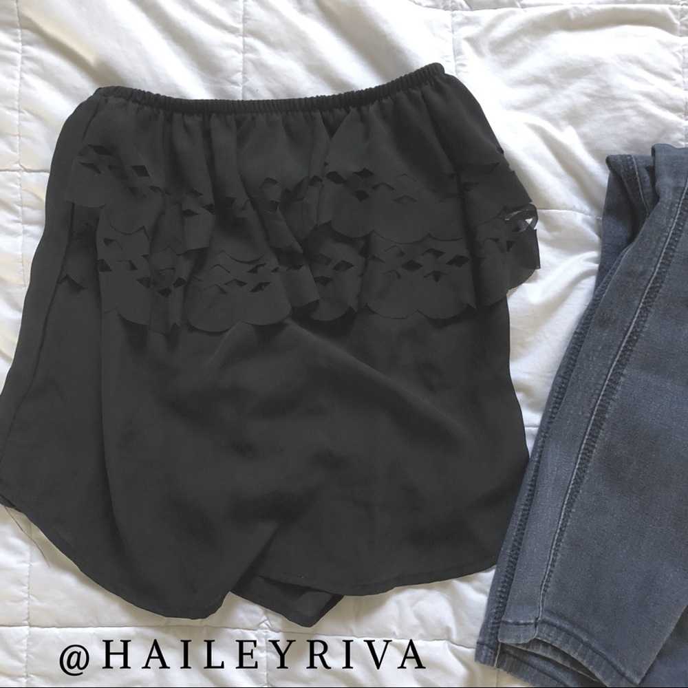 ➰ Black Strapless Top with Cutout Detail ➰